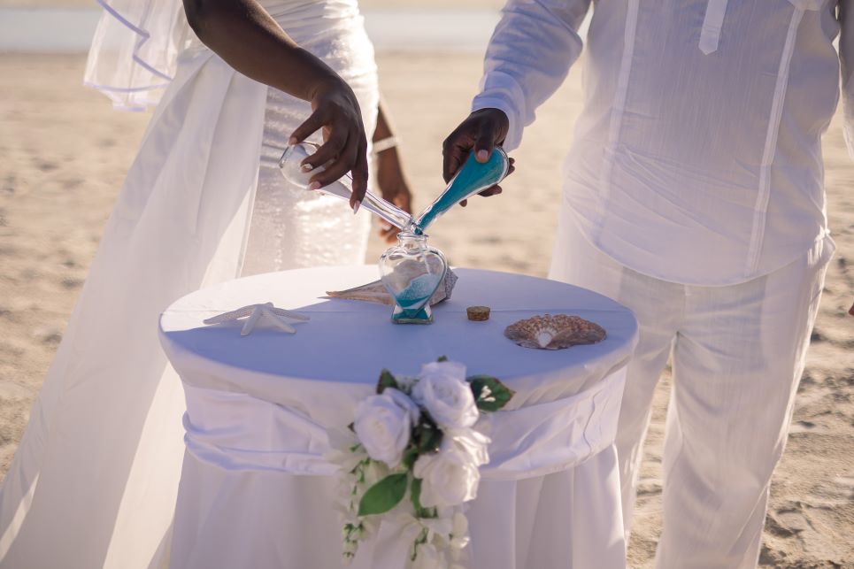 Golden sunset over Sandy and Roland’s Indian Rocks Beach ceremony