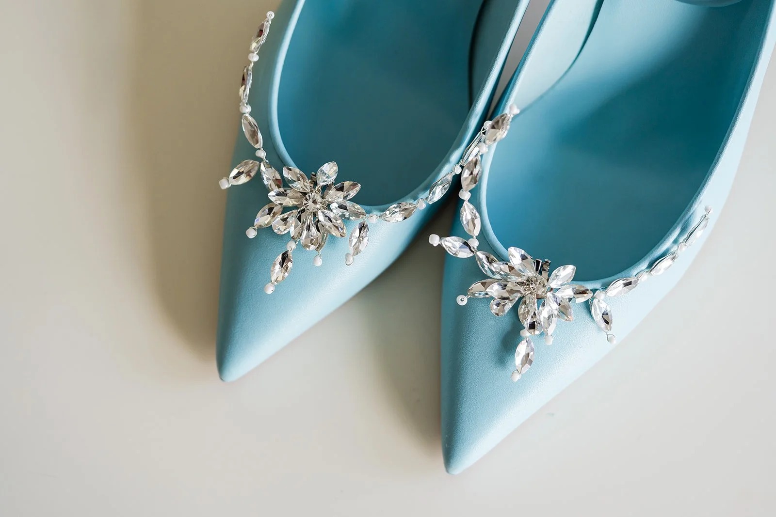 Elegant beach wedding details at Indian Rocks Beach